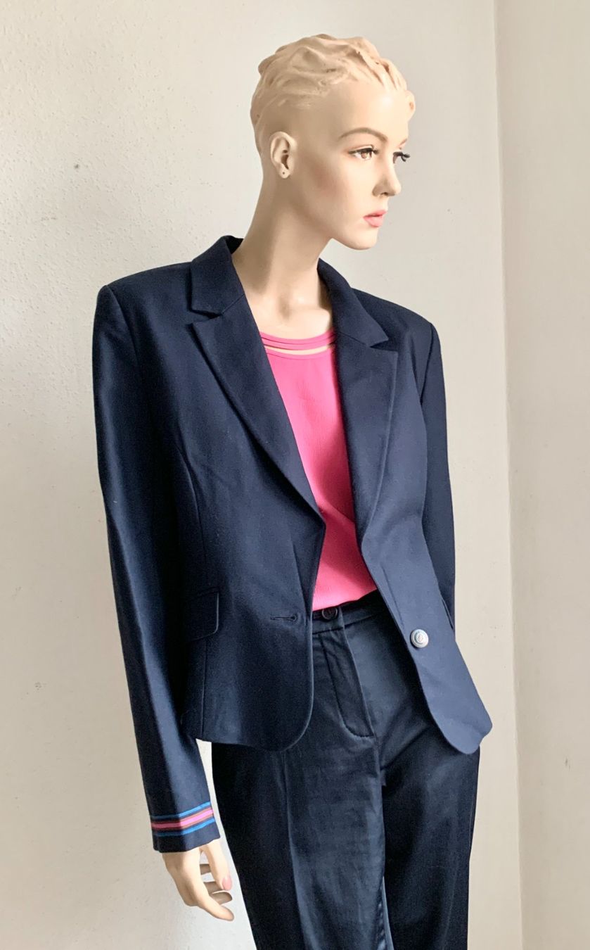 Lotti di vestiti: Kombination von Blazer Matthew Williamson / Hose / Top – Usato da Kloten venduto da Nephty 5