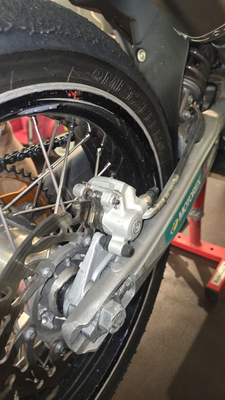 KTM Strada: KTM Smr supermotard 450 / 2009  – Usato da Lausen venduto da FUNNYGAMES 5
