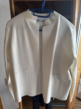 Petite veste Zara blanche neuve