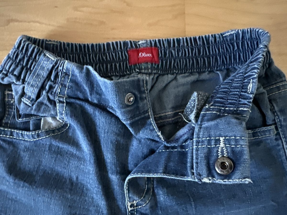 Pantalons: S. Oliver Jeans blau Grösse 128  – Neuf (Voir description) à Flawil par savoypremium 1