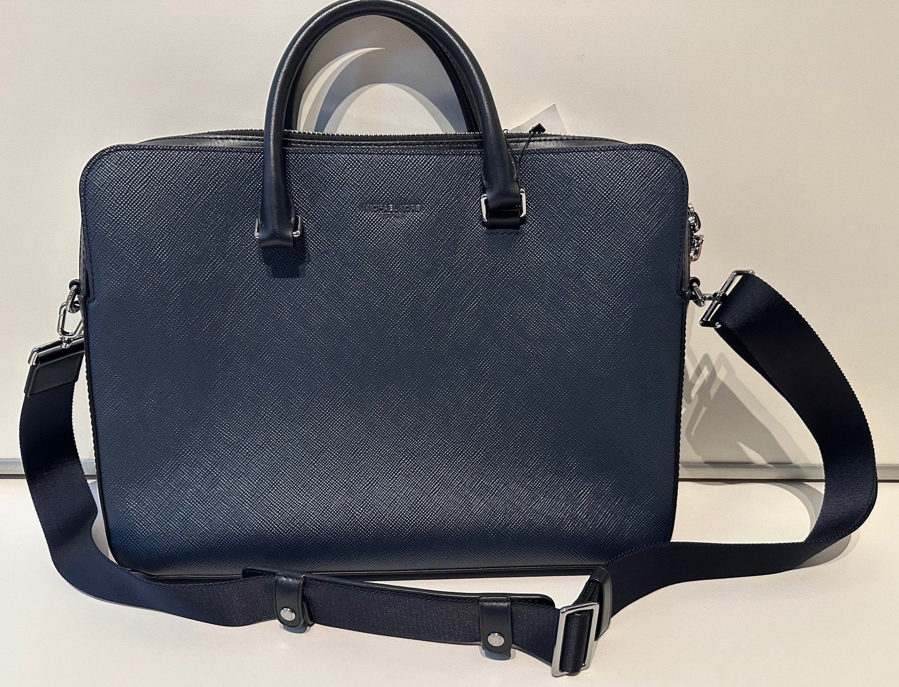 Michael Kors Valigie & Borse: NEU Laptoptasche Michael Kors – Nuovo (secondo la descrizione) da Luzern venduto da Chris-333 1