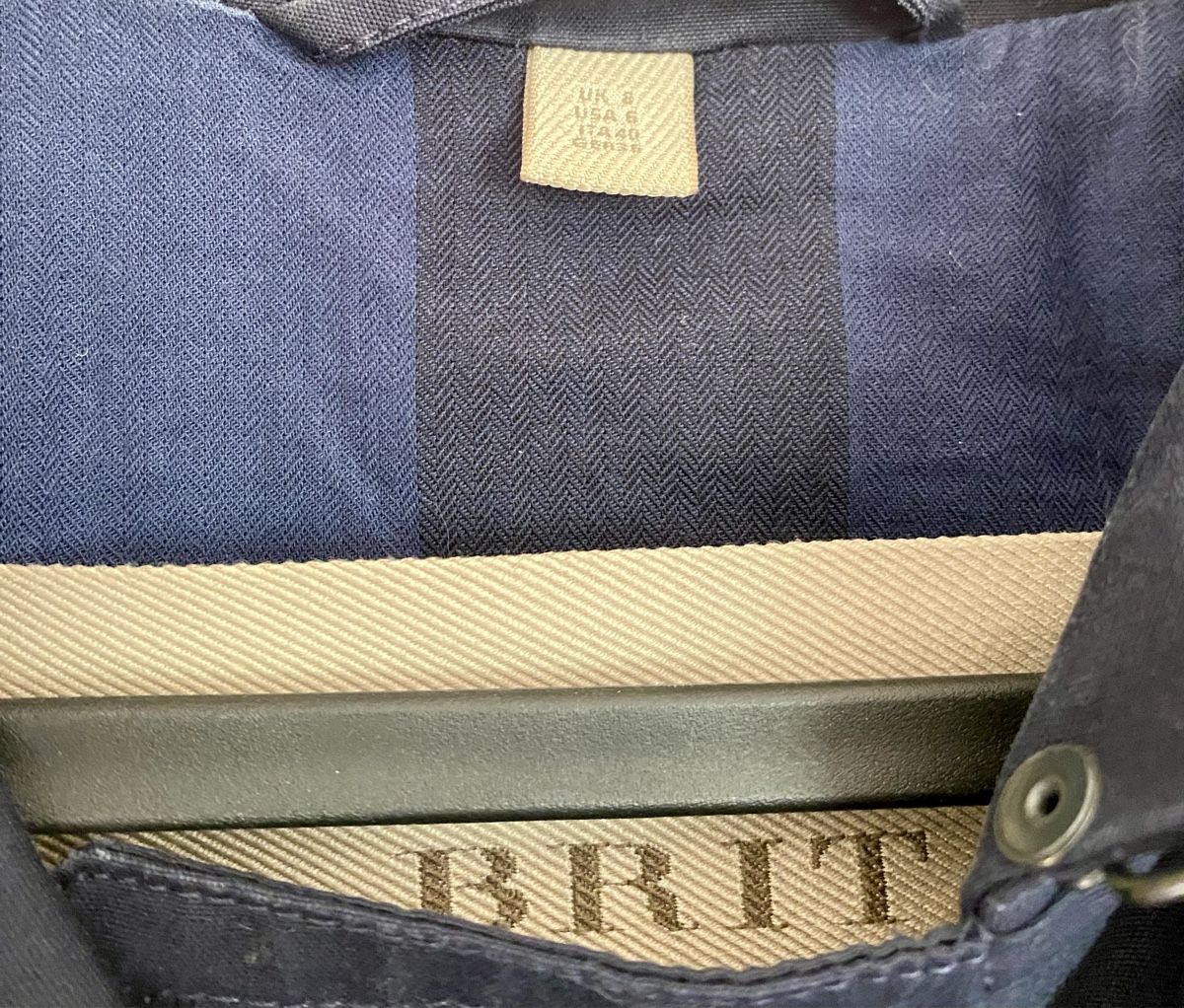 Burberry Mäntel: Burberry Brit Navy Blue Trenchcoat S – Gebraucht aus Allenwinden von 8eva8 2