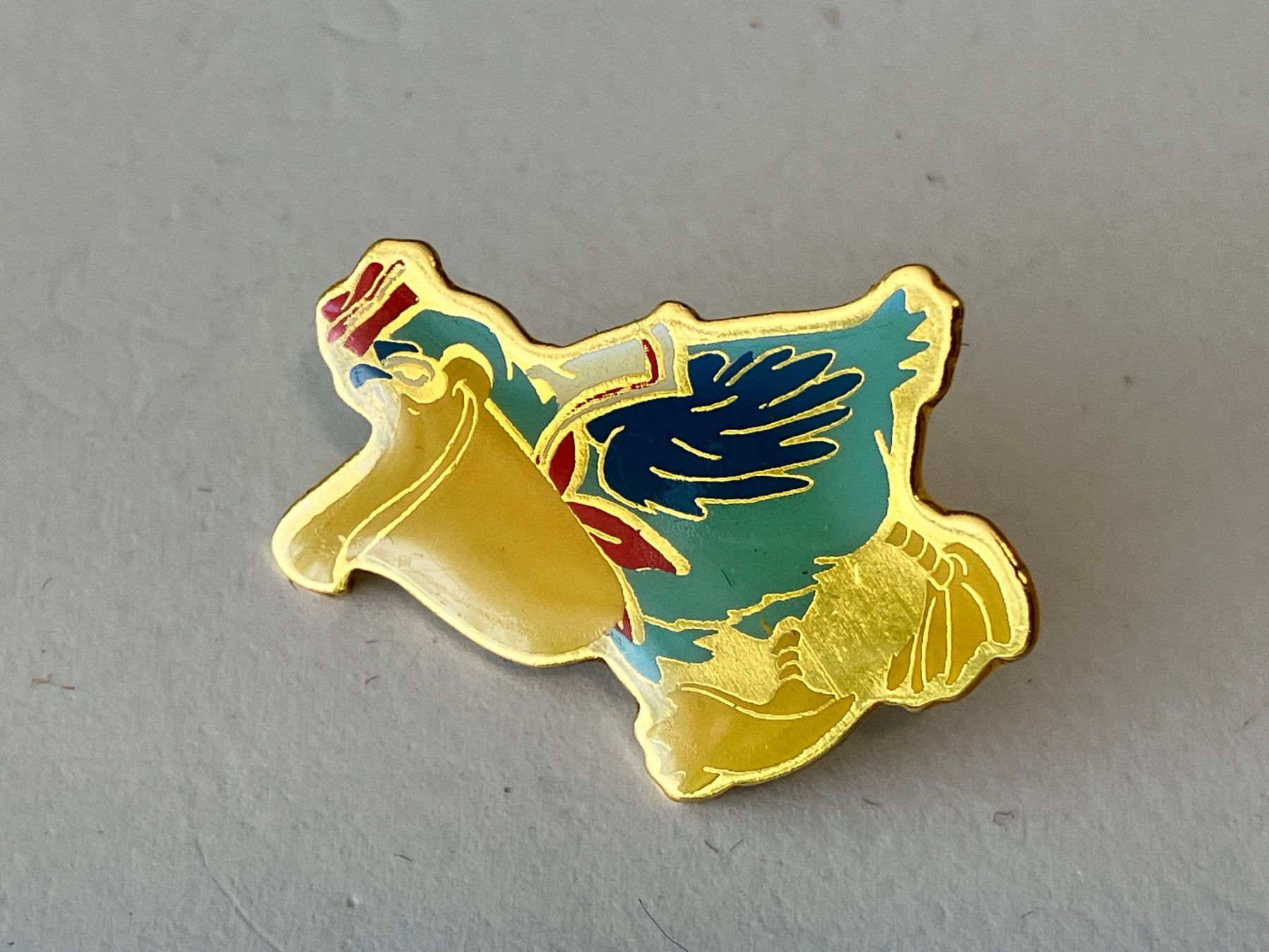 Plaketten & Abzeichen: 1 Pin Pelikan – Gebraucht aus Basel von djwwpp
