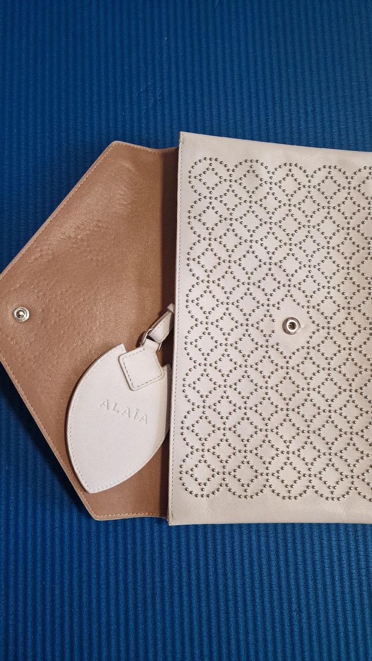 Alaia Sacs femmes: Alaia Leder Clutches  – D'occasion à Wil SG par ral_dgc2 2