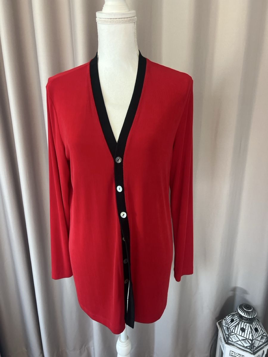 Jacken: Rote Damen Jacke/Pullover One Size – Gebraucht aus Uetikon am See von Sarahm76