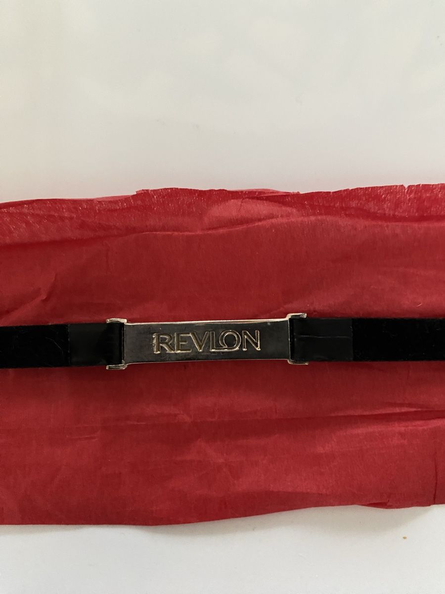 Bracelets: Bracelet strass Revlon – Neuf avec emballage d'origine à Bouveret par wes_7zll 2