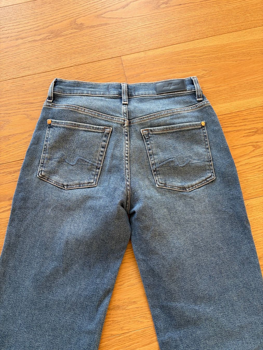 Mankind Jeans: Jeans Ellie 7 for all Mankind – Usato da Stäfa venduto da Elkouby 2