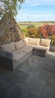Canape de jardin en osier avec table basse