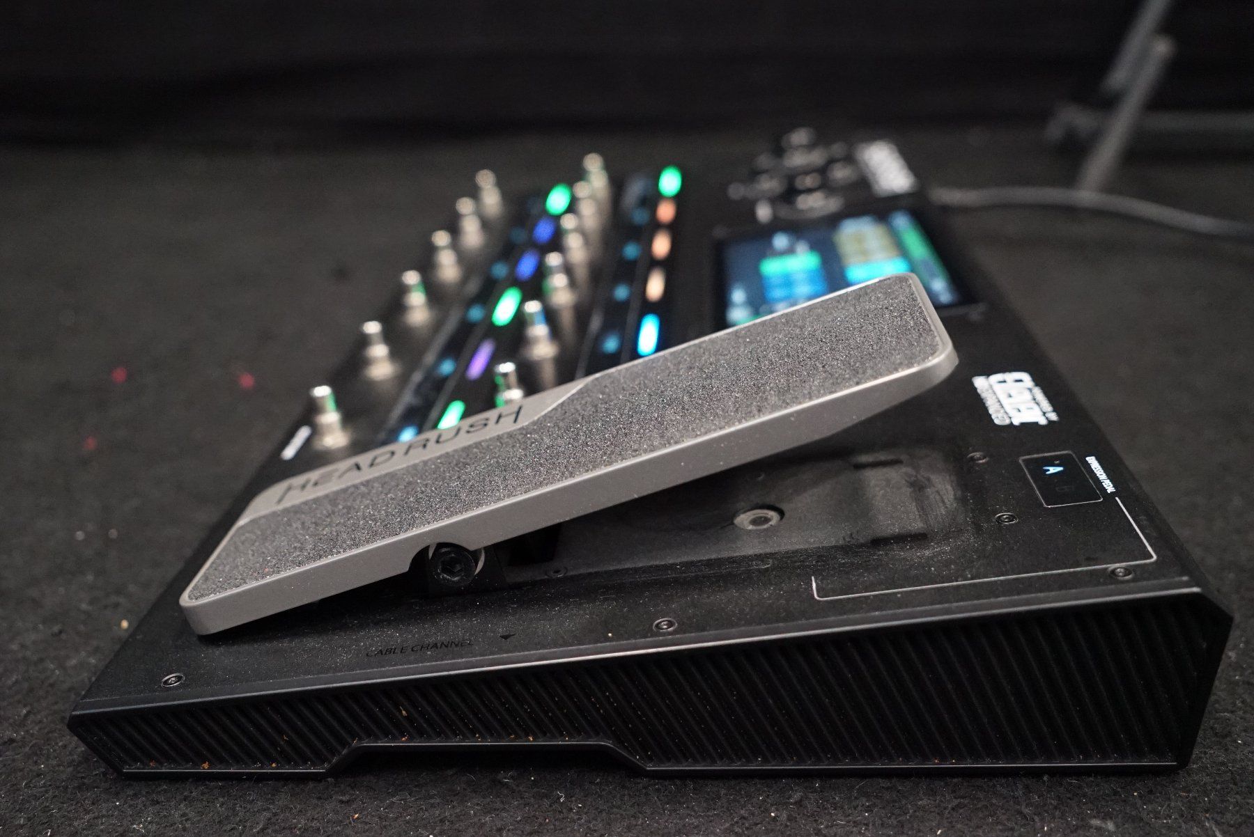 Strumenti musicali: HEADRUSH Pedalboard  Modeling-Floorboard für E-Gitarre – Usato da Ortschwaben venduto da Musictrade 4