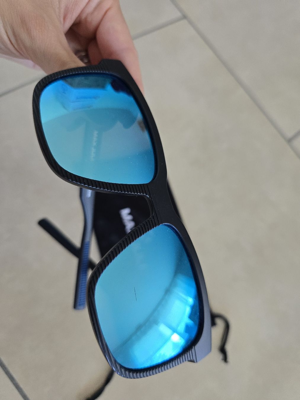 Brillen & Gläser: Herren Sonnenbrille Grösse XL – Gebraucht aus Rickenbach b. Wil von Beautiful.Things 5