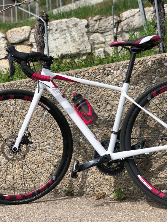 Cube Biciclette: CUBE Axial Pro Disc white´n´berry / Grösse 47 – Usato da Tüscherz-Alfermée venduto da tamara_alicia 2