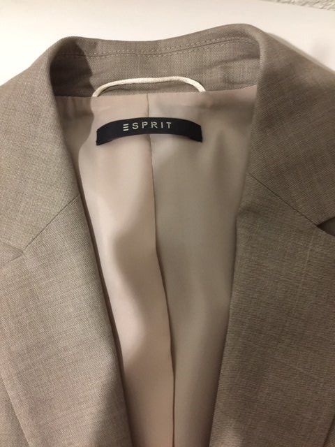 Completi & Tailleur: Hosenanzug Esprit beige NEU – Nuovo (secondo la descrizione) da Bülach venduto da Gluecksgriff 4