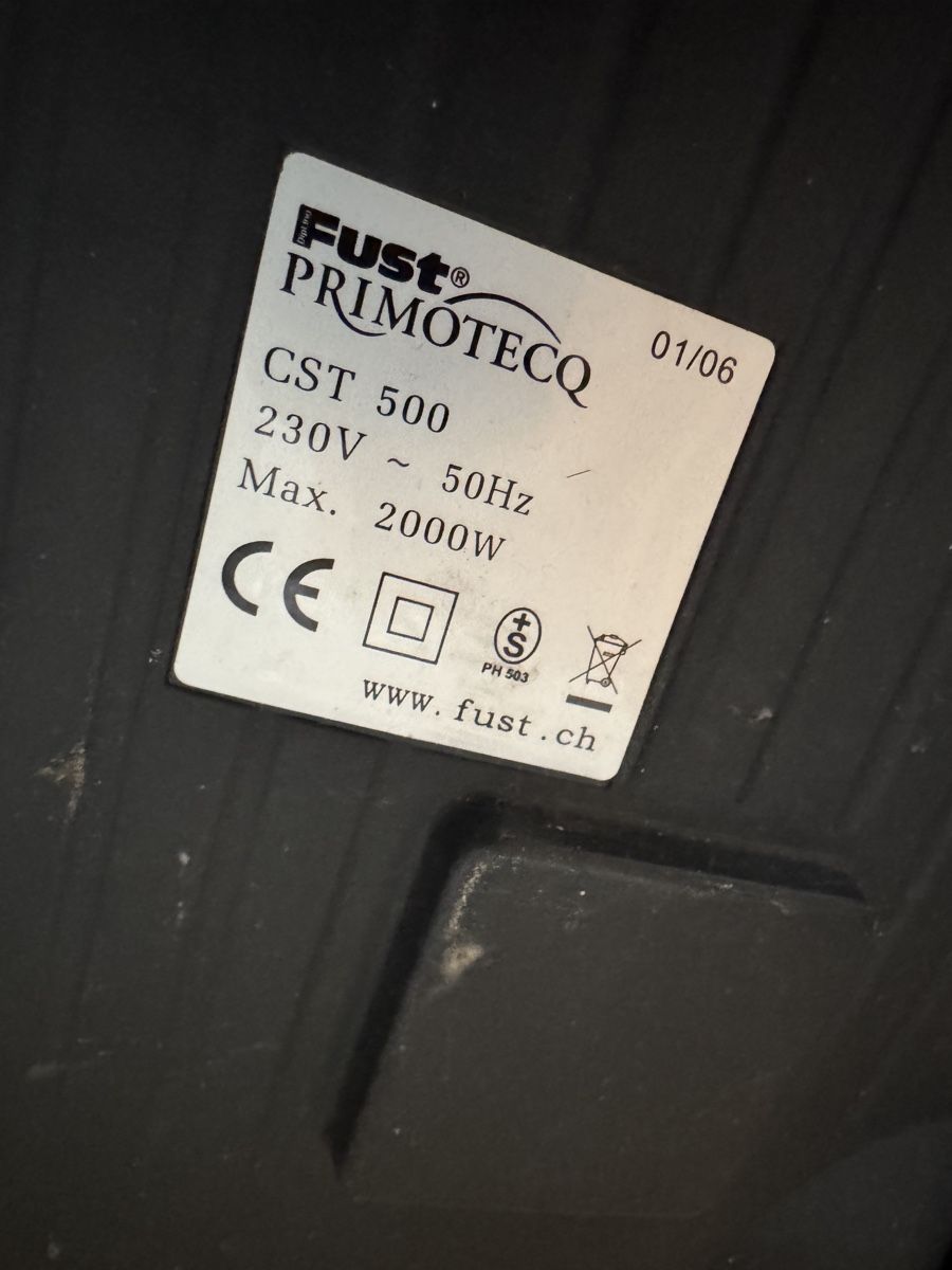 Primotecq Aspirapolveri & Accessori: Fust Primotecq Staubsauger CST 500 - Saugstark! – Usato da Zermatt venduto da Oli4.c 4