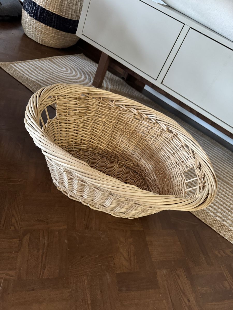 Autres articles pour la maison: Praktischer Korb aus Strohgeflecht – D'occasion à Buchs ZH par crazyhandbaggirl123 1