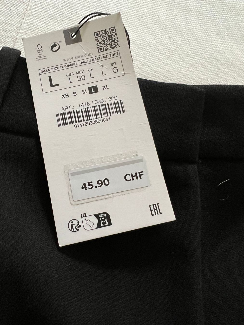 Zara Hosen: Zara Shorts NEU - Grösse L – Neu und originalverpackt aus Bonstetten von Swiss4Sale 2