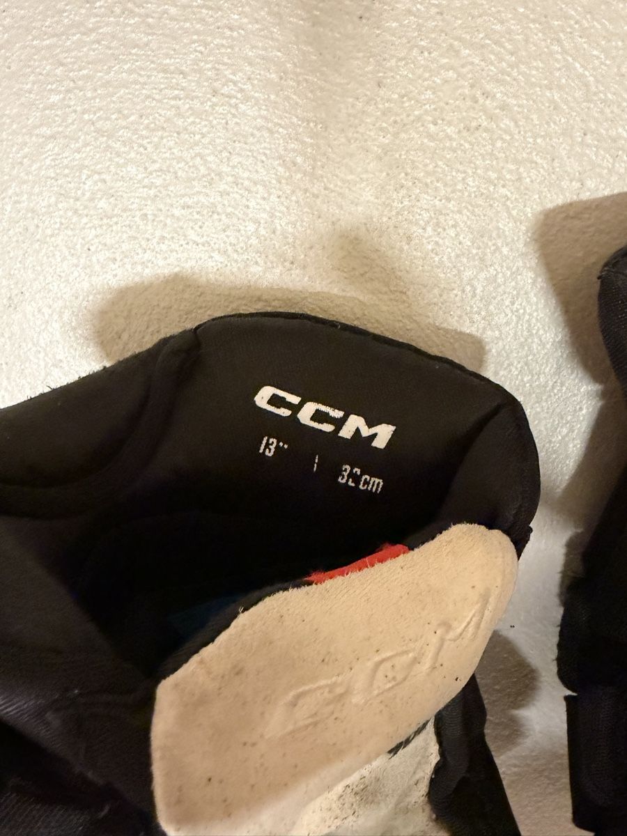 Handschuhe & Handstulpen: Hockeyhandschuh – Gebraucht aus Zollikofen von nina_7njp 2