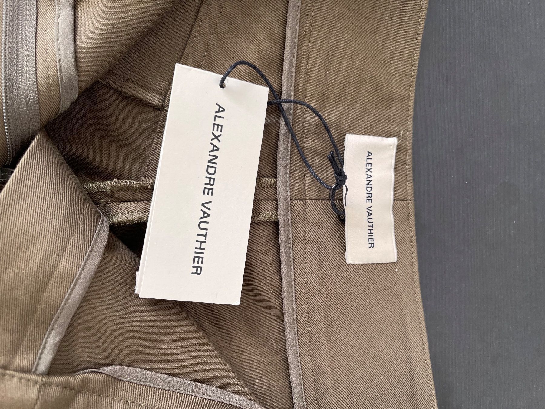 Pantaloni: Alexandre Vauthier shorts new 750€! – Nuovo (secondo la descrizione) da Barna venduto da orbuyorcry 4