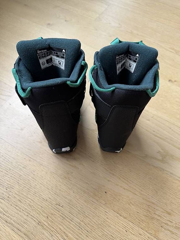 Herrenschuhe: Burton Snowboard Boots Mini Grom – Gebraucht aus Zürich von Boertscher 2