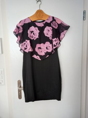 Schönes Sommerkleid, Grösse 38/40, mit Rosenmuster