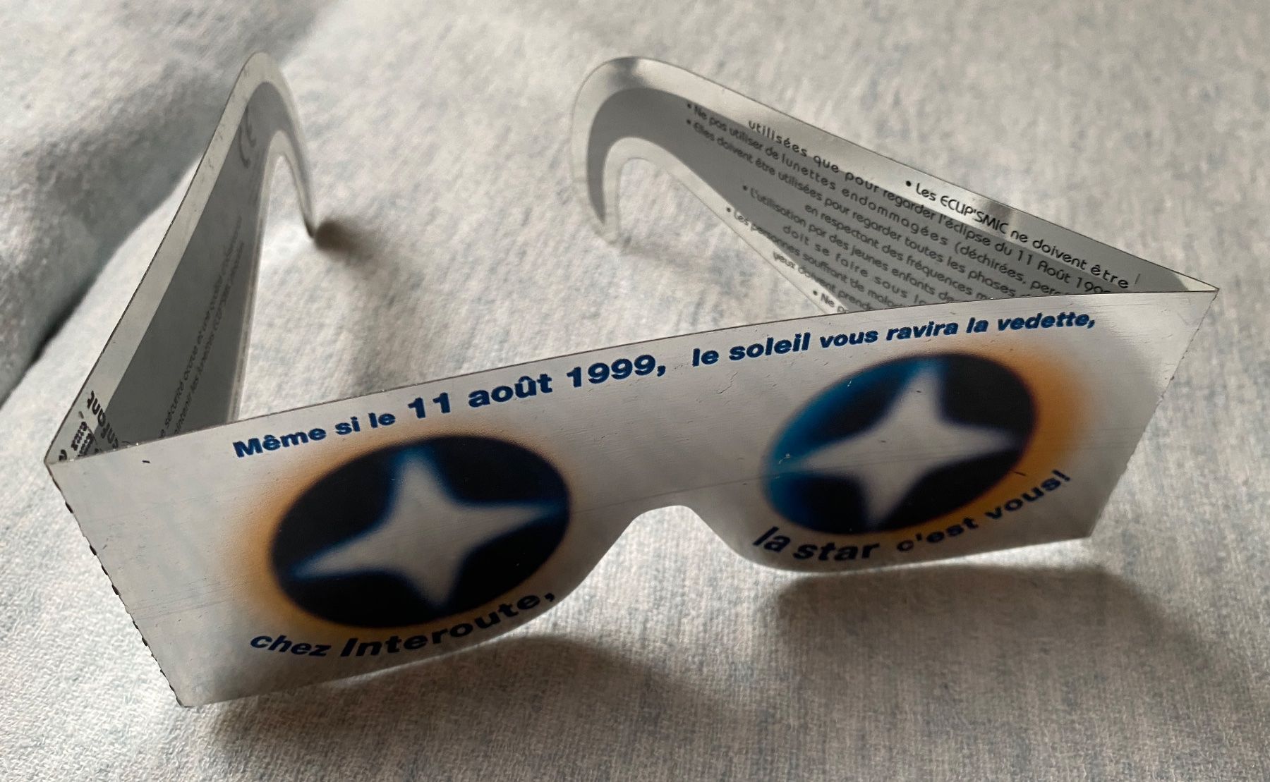 Lunettes & Verres: Lunette éclipse solaire envoi courrier A – D'occasion à Plan-les-Ouates par Asolo22