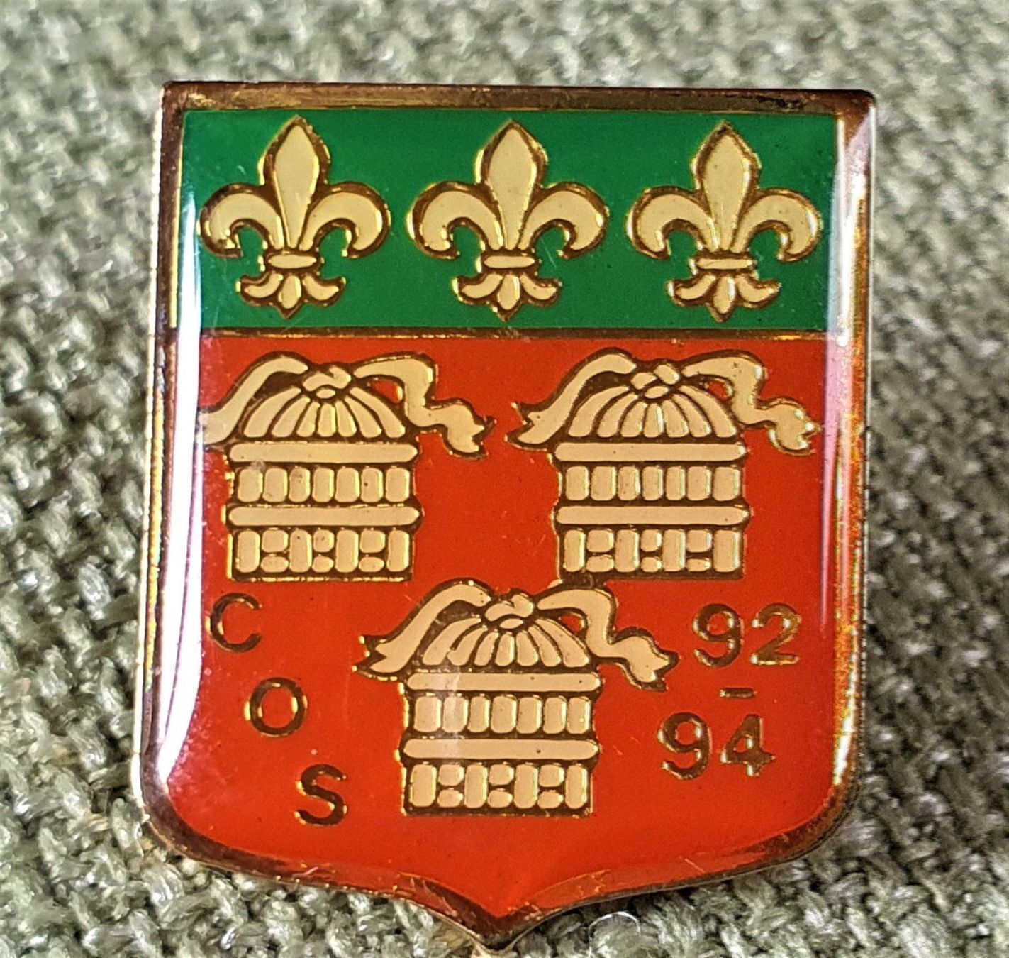 Coperchi dei cremini per caffè: D526 - Pin Gemeindewappen ??? – Usato da Reinach BL venduto da Boston-Verkauf