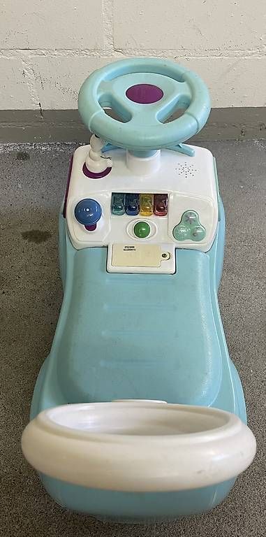 Véhicules pour enfants: Frozen Rutschfahrzeug – D'occasion à Wettingen par abm_5jss 3