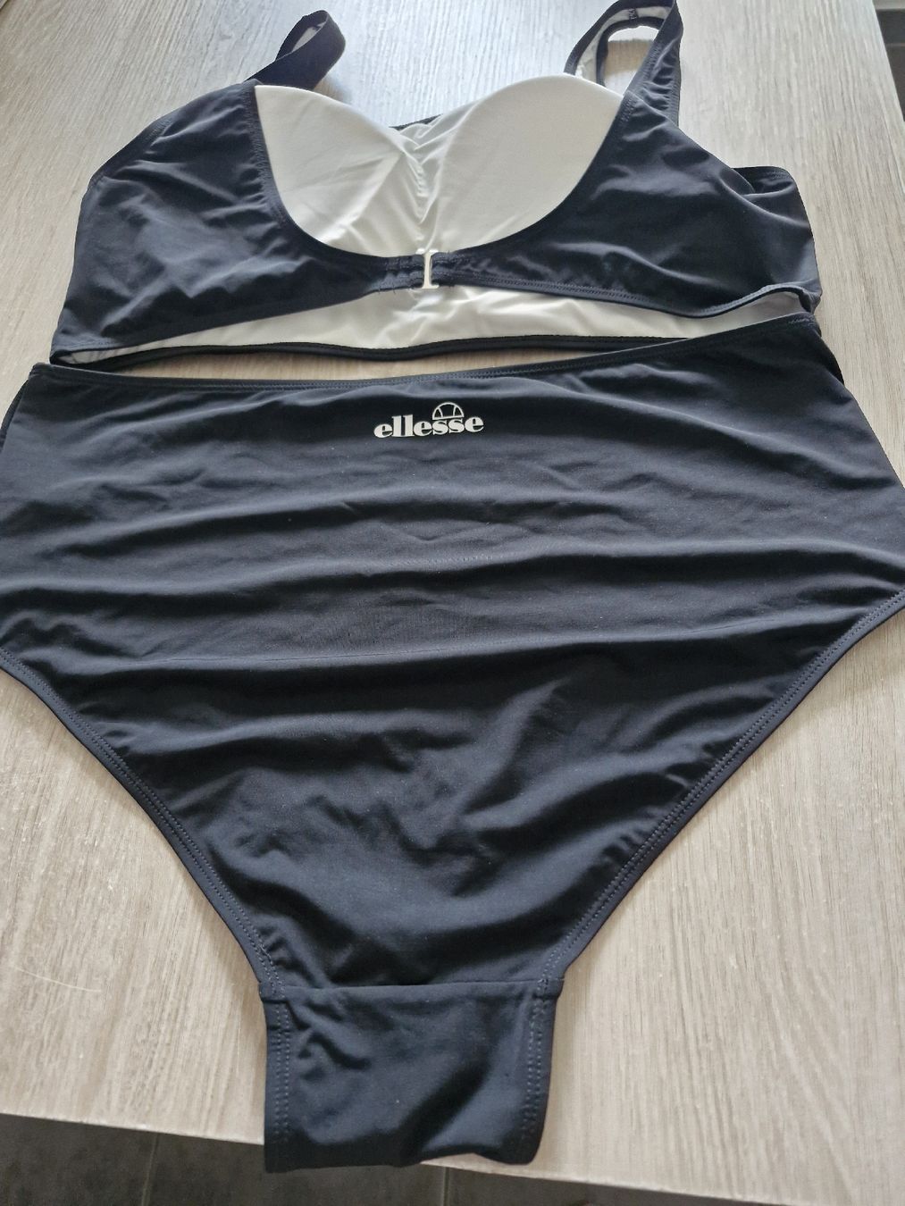 Ellesse Maillots de bain & Bikinis: bikini von ellesse – Neuf avec emballage d'origine à Zuchwil par silvermoon74 1