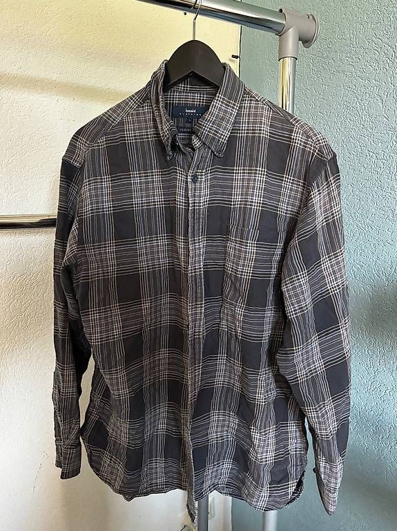 Hemden: Chemise achetée en friperie – Gebraucht aus Châtel-St-Denis von leacherre