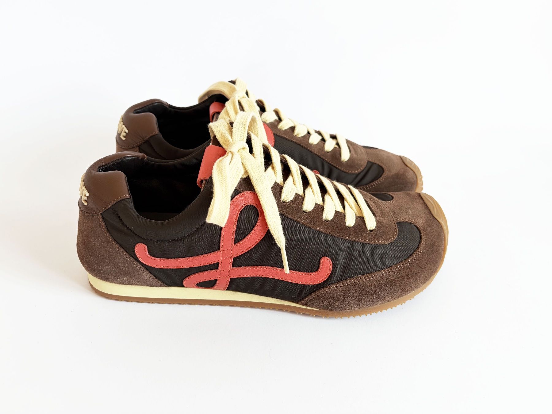 Loewe Scarpe da uomo: Loewe Ballet Runner 2.0, size 40, neuwertig – Nuovo (secondo la descrizione) da Zürich venduto da suza44