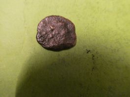 uralte Bronzemünze 13 mm     0.88 g