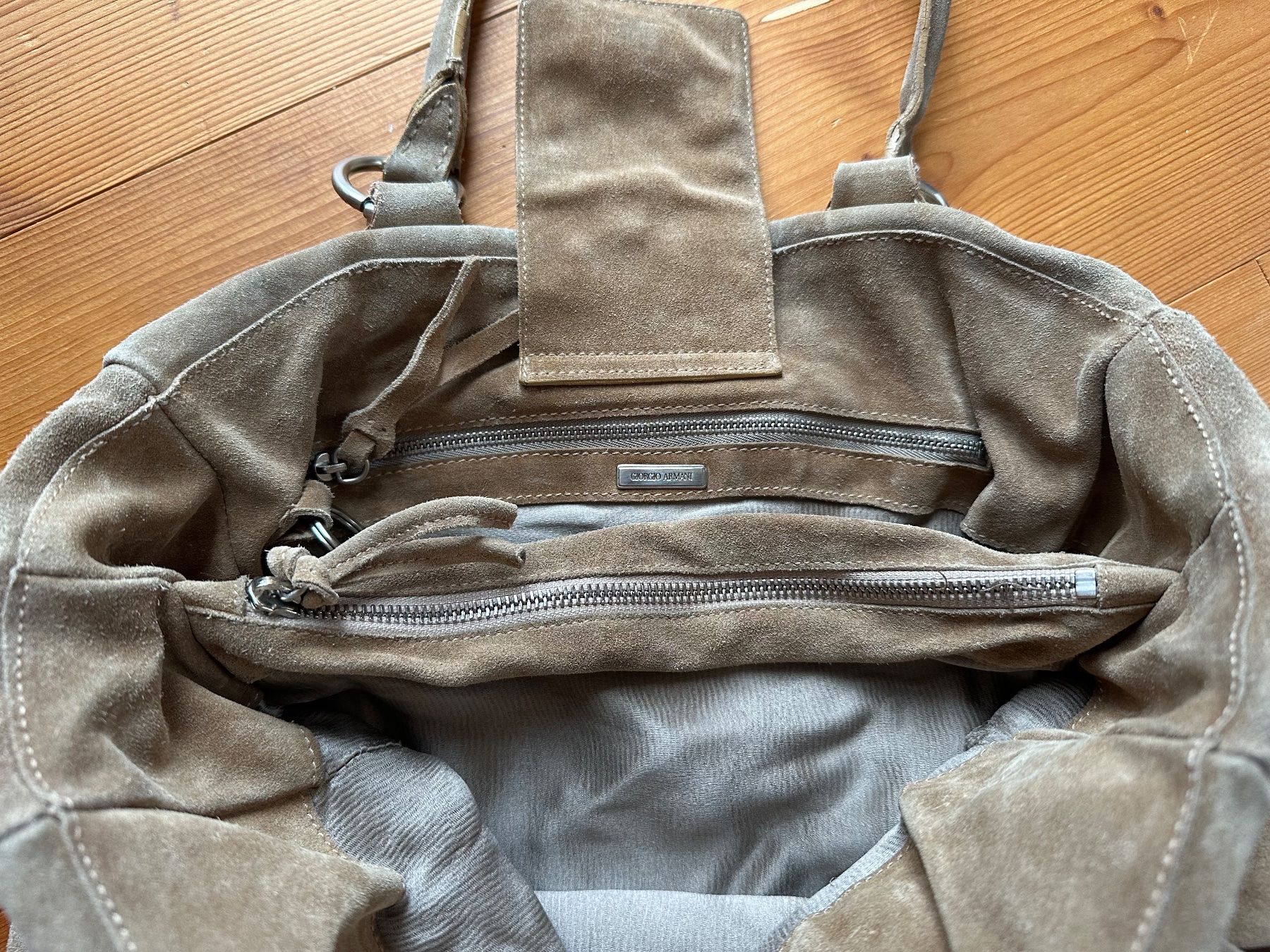 Armani Taschen für Damen: Giorgio Armani Tasche Shopper Wildleder – Gebraucht aus Gersau von Sidharta7 3