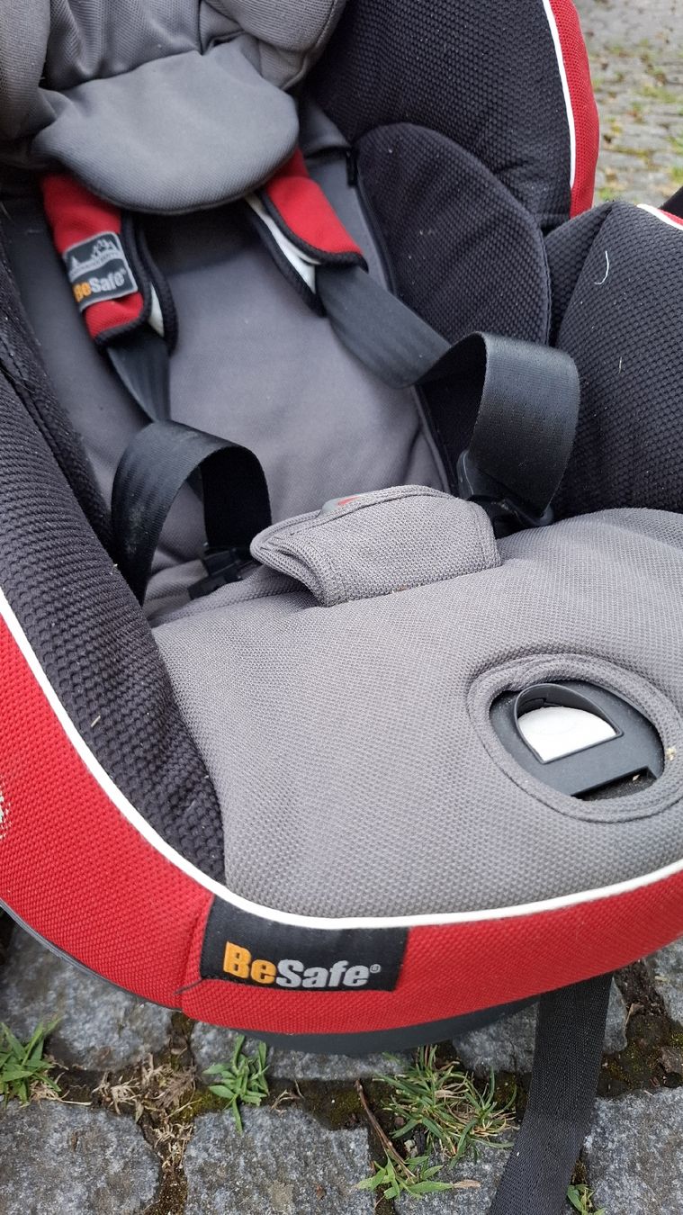 Auto-Kindersitze: BeSafe Izi Sleep Isofix Kindersitz mit Basis – Gebraucht aus Horgen von Nuesche 4