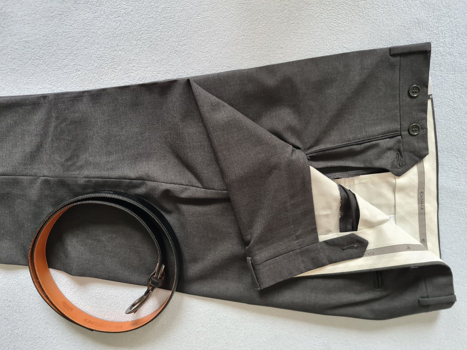 Completi: Costume homme de luxe – Usato da Morges venduto da Argonaute 1