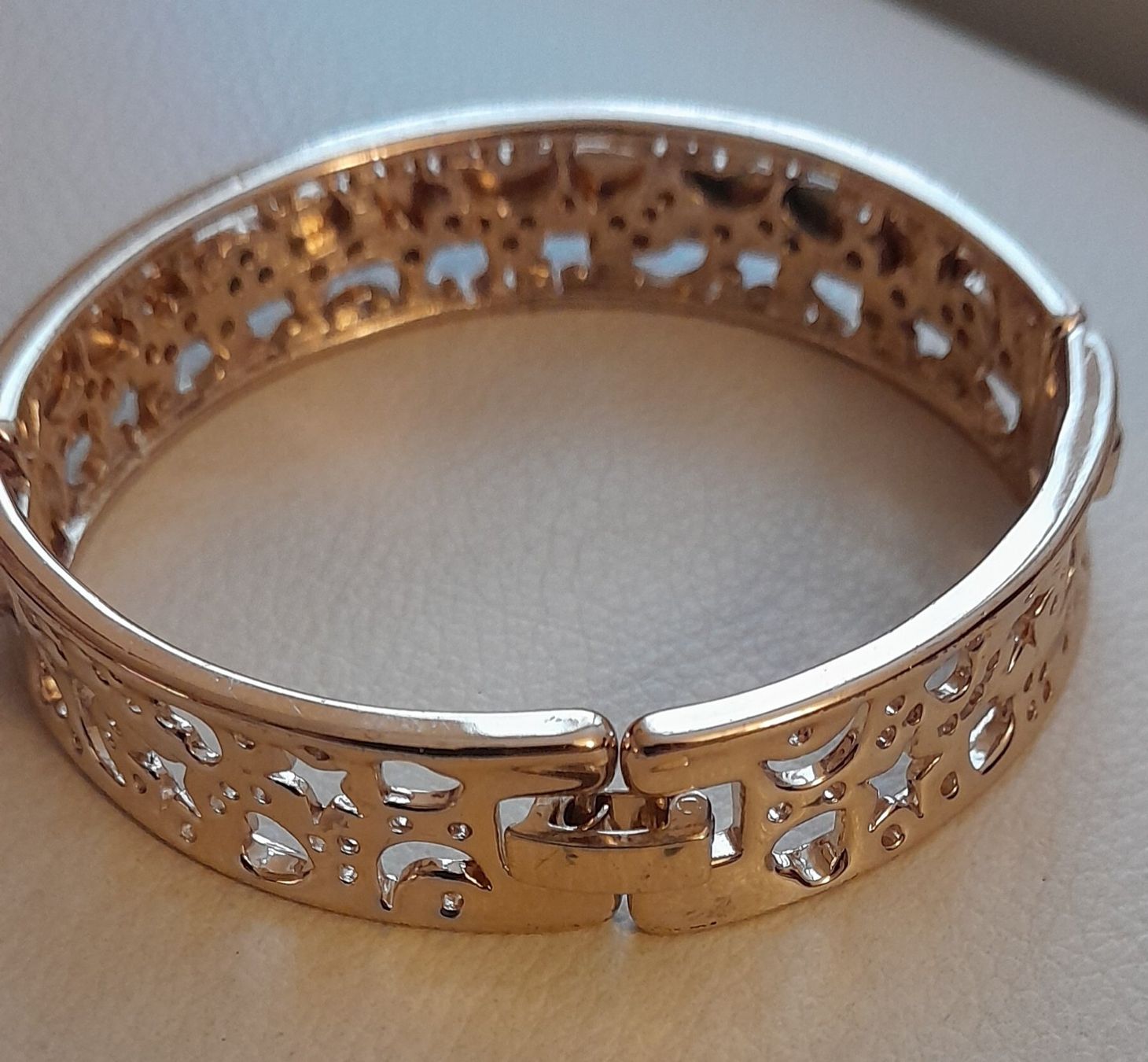 Bracelets: Bellissimo bracciale da donna semi-rigido – Neuf (Voir description) à Lamone par Isa6814 3