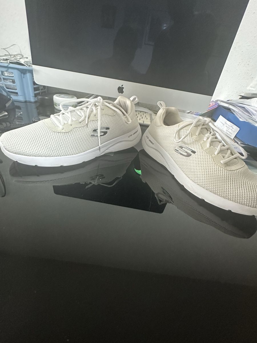 Skechers Herrenschuhe: Skechers Lite-Weight  Schuhe Weiss Grösse 46  – Gebraucht aus Ettingen von Vasantha25 2