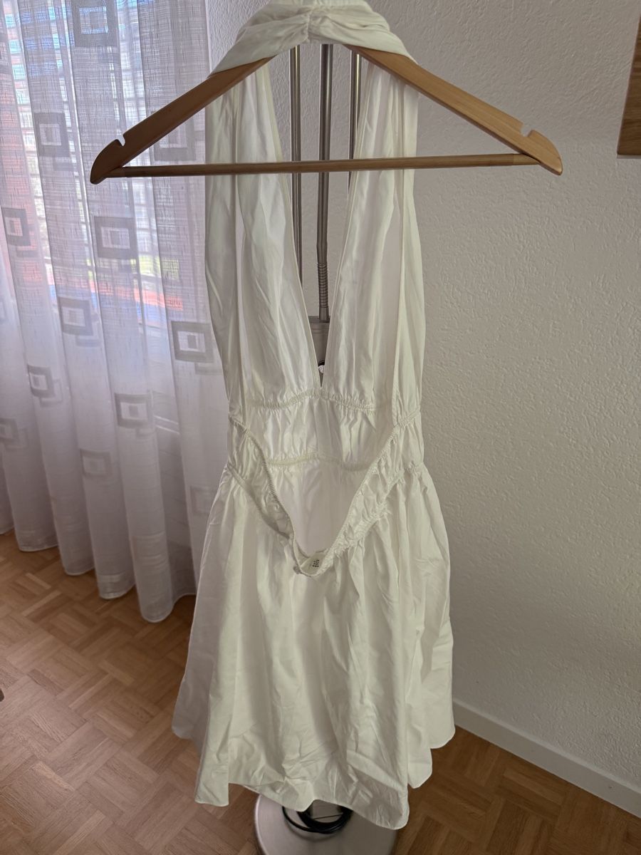 H&M Kleider: Kleid weiss Grösse M neuwertig – Neu (gemäss Beschreibung) aus Langenthal von raz_q7jm 1
