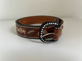 Vintage Leather Belt with Embossed Animal Designs Style