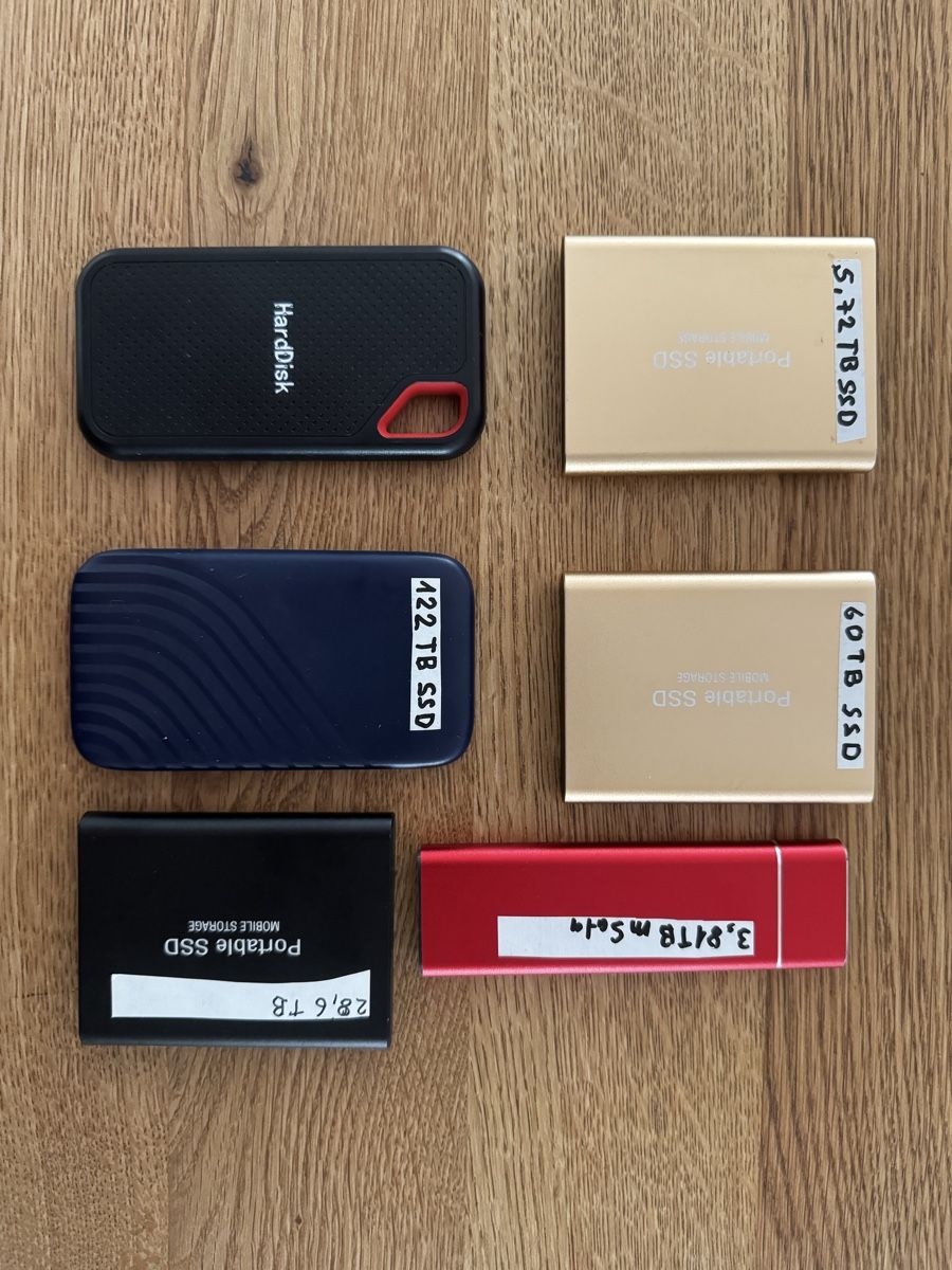Disques durs: Externe SSDs – Défectueux à Sennwald par hosszidavid