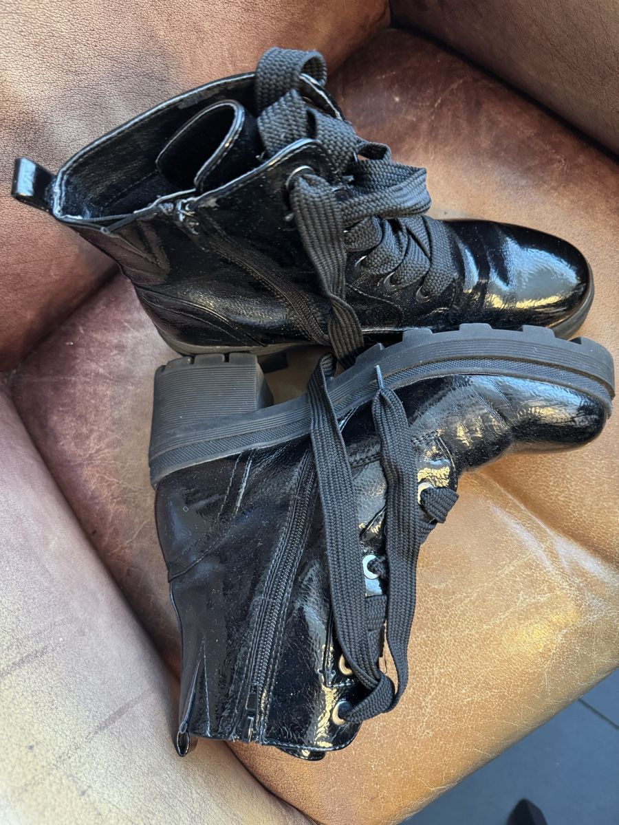 Bugatti Scarpe da donna: Bugatti Stiefeletten Lackleder – Usato da Obfelden venduto da cesarina10