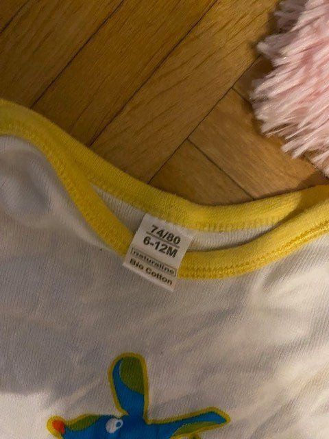 Lotti di vestiti: Kleiderpaket Grösse 74 – Usato da Emmen venduto da Aribini 1