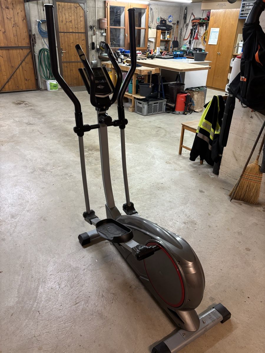 Hometrainer: Crosstrainer Body Quest Crosstech, Hometrainer – Usato da Fischbach-Göslikon venduto da Moene