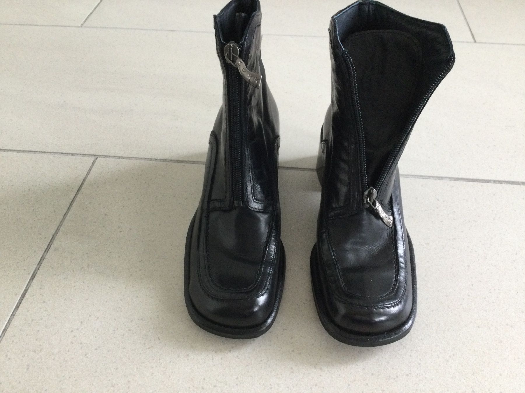 Mexx Damenschuhe: Schwarze Lederstiefeletten von Mexx, Grösse 36 – Neu und originalverpackt aus Baar von negombo 7