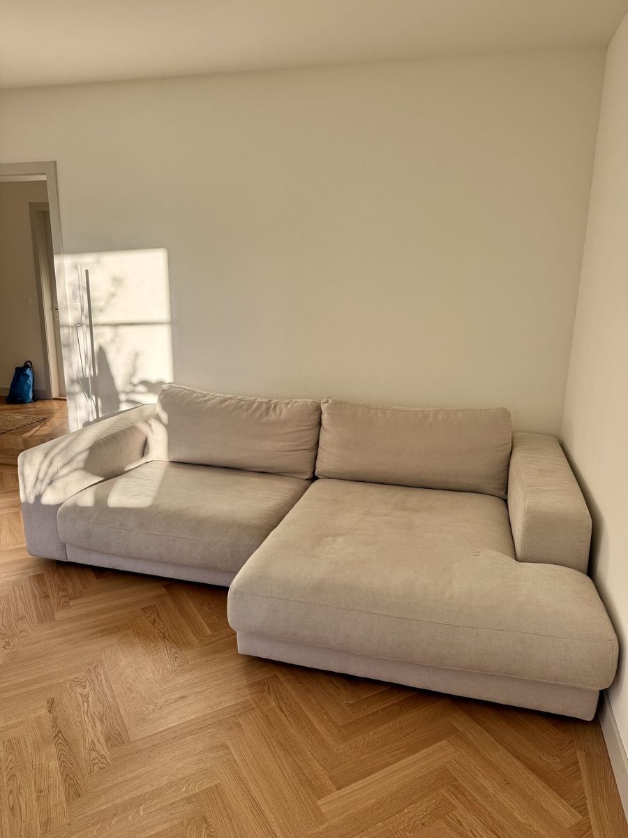 Sofas: Grosses Ecksofa hellbeige (gebrauchter Zustand) – Gebraucht aus Zürich von mcortesi 3