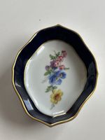 Kaiser Schale mit Blumenmotiv und Goldrand(S32)