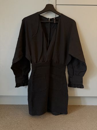 Schickes Zara Kleid, schwarz, Grösse XS