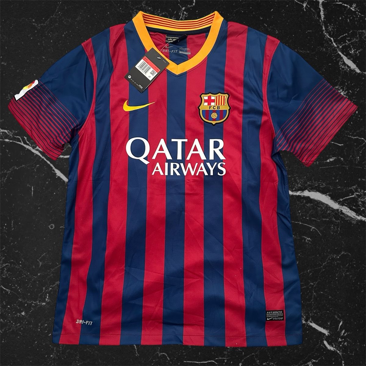 FC Barcelona Canottiere & Pantaloni: FC Barcelona Messi Trikot, Grösse L – Nuovo e nell'imballaggio originale da Frenkendorf venduto da a_1999
