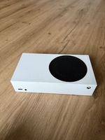 Spielkonsole Microsoft Xbox Series S weiss gebraucht