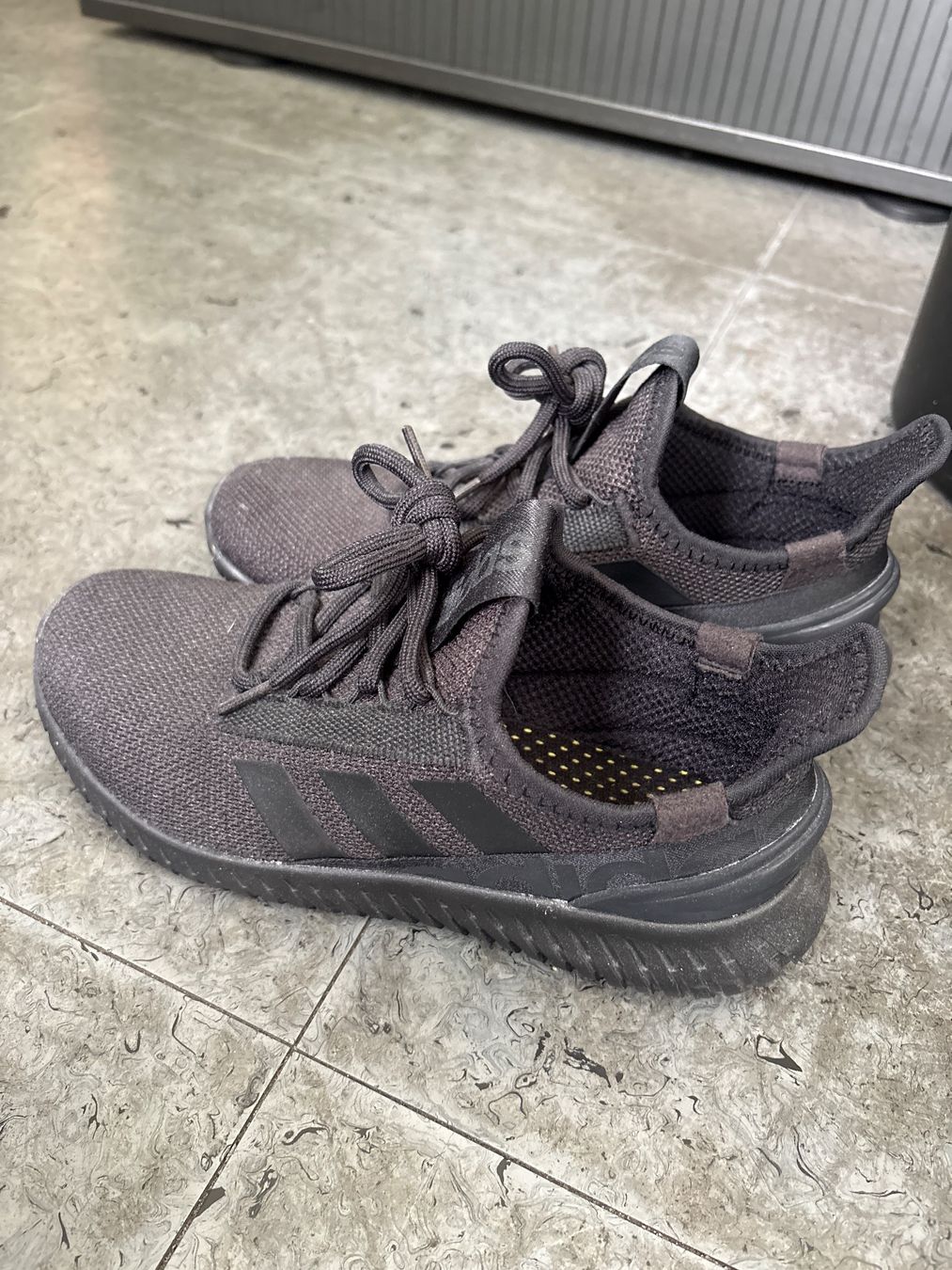 Adidas Herrenschuhe: Adidas Sneaker Cloudfoam – Neu (gemäss Beschreibung) aus Münchenbuchsee von goose87