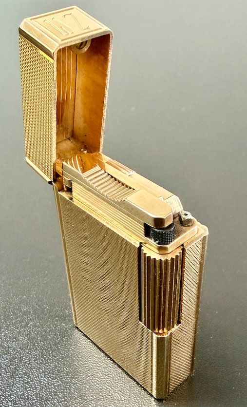 Dupont Feuerzeuge: Briquet DUPONT Paris – Gebraucht aus Châtillon JU von laoo 2