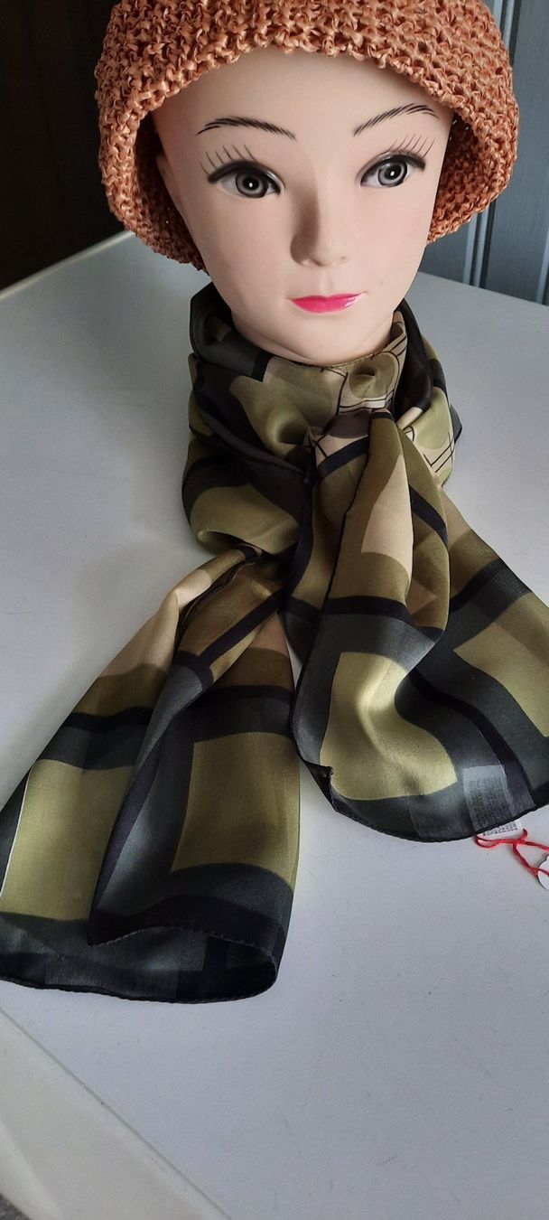 Foulard & Sciarpe: Foulard – Nuovo e nell'imballaggio originale da Degersheim venduto da chatzgrau